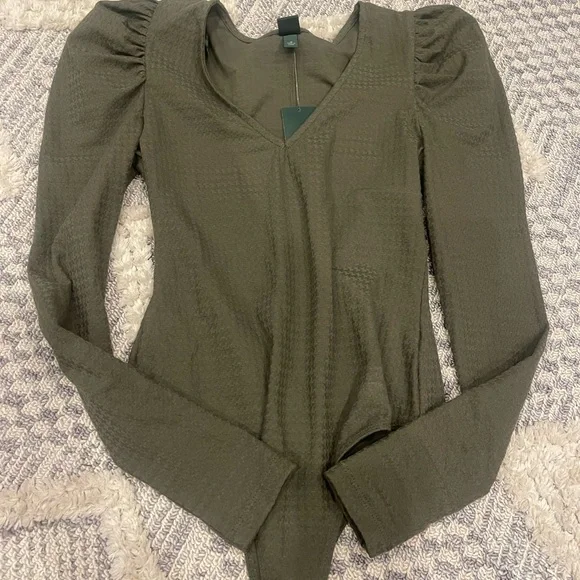 Wild Fable Olive Green Long Sleeve Body Suit Medium NWT - Picture 2 of 4